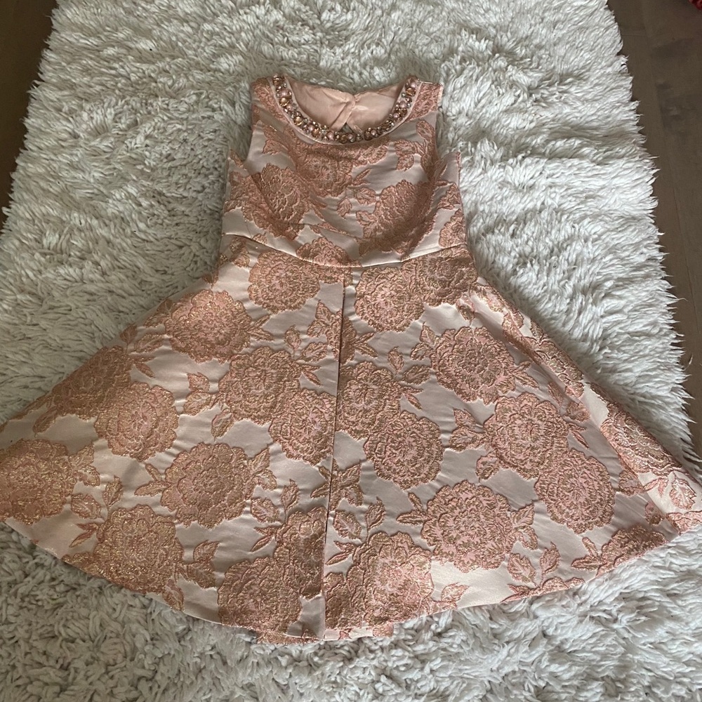 Rare edition dress! Size 7